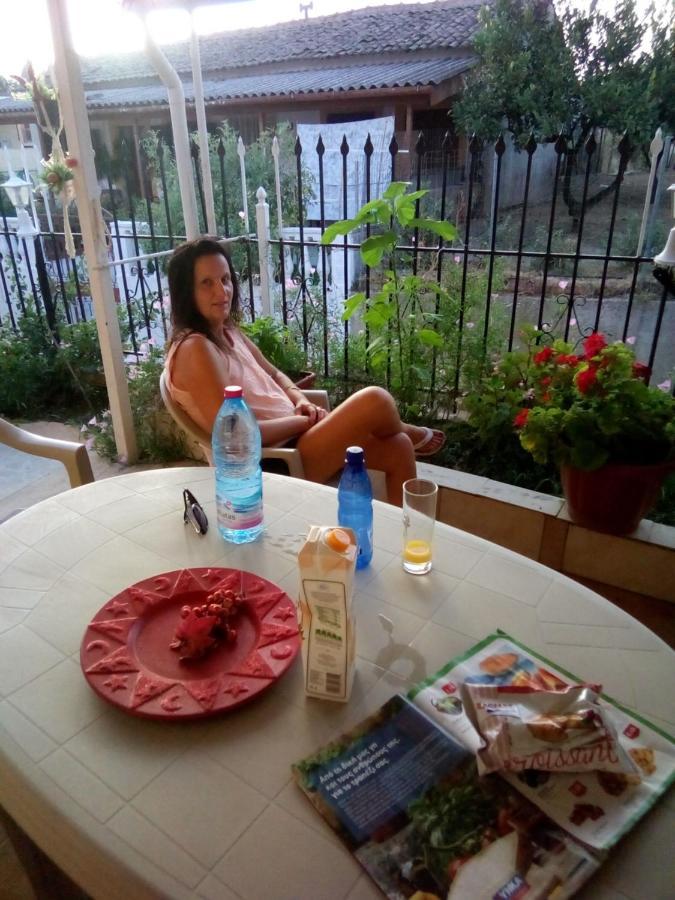 Villa Angela, Traditional Villa In The Village Agios Ioannis Peristeron  Luaran gambar