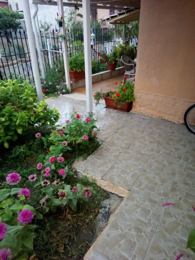 Villa Angela, Traditional Villa In The Village Agios Ioannis Peristeron  Luaran gambar